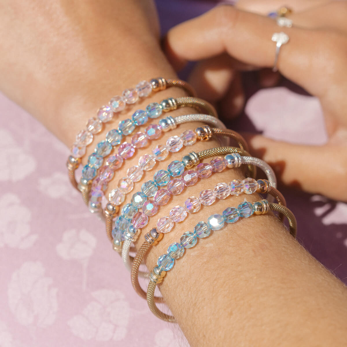 Light Amethyst Crystal Bead Mesh Cuff Bracelet